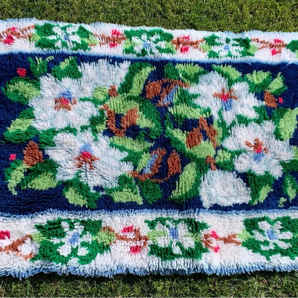 Handcrafted rug